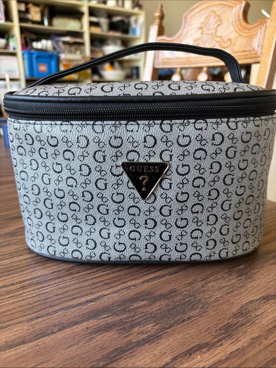 Guess Handbags - Guess Monogrammed Grey Cosmetics Handbag with Handle, 8x6